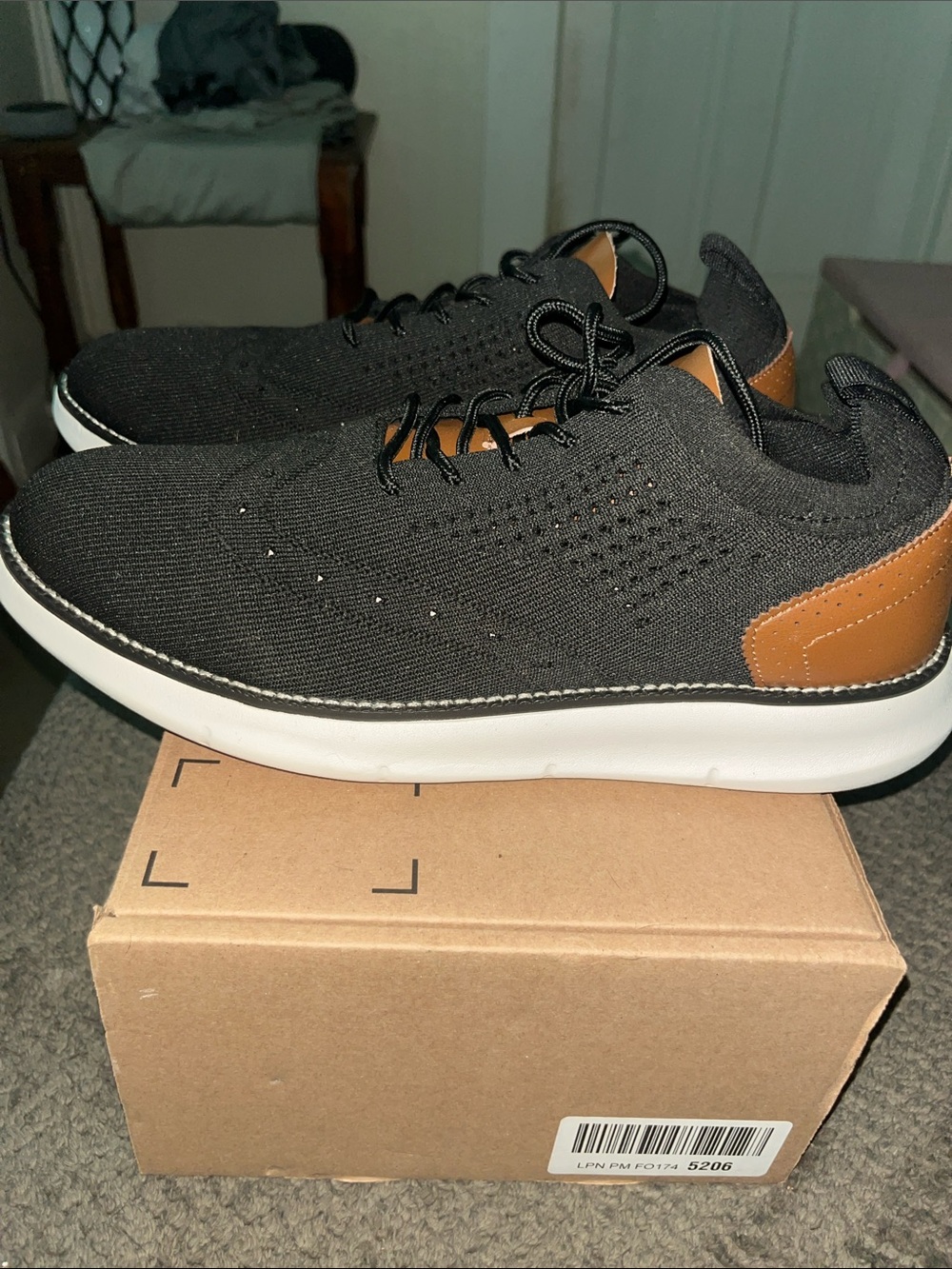Men's Black Svnke Knit Sneakers with Brown Heel Accent